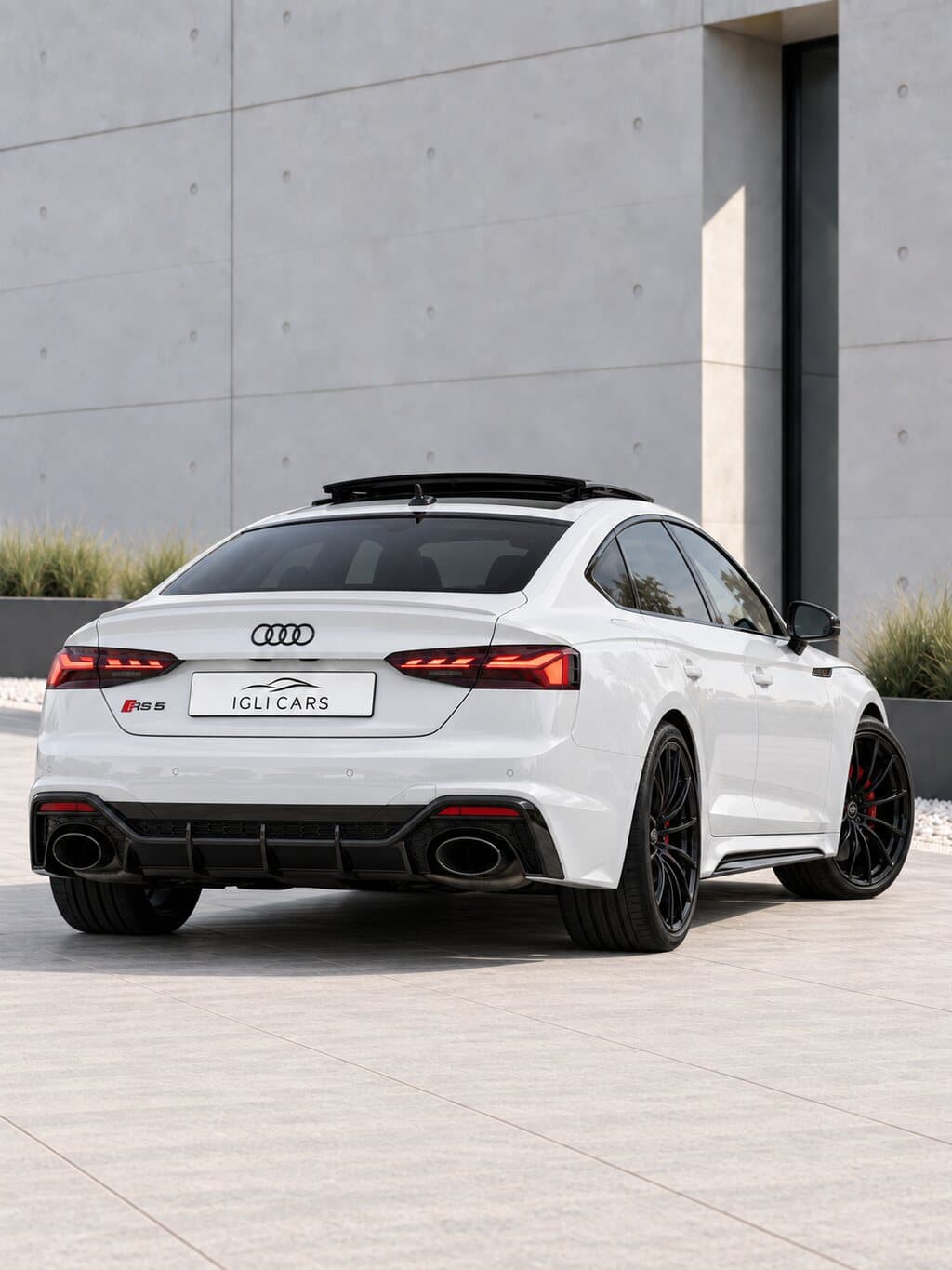 Audi RS5 Wit — 3