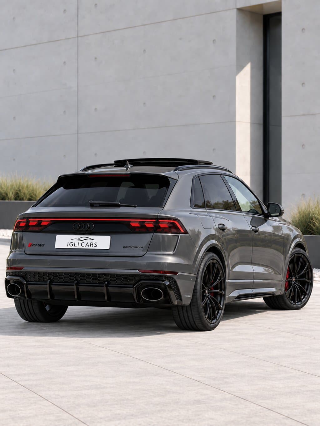 Audi RS Q8 Daytona Grijs — 3